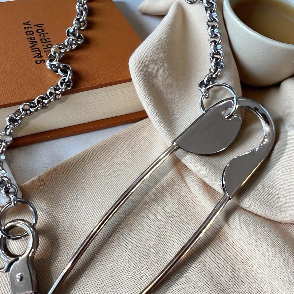 Silver toned Stainless Steel Chain with XL Safety Pin Pendant - Picture 10 of 17